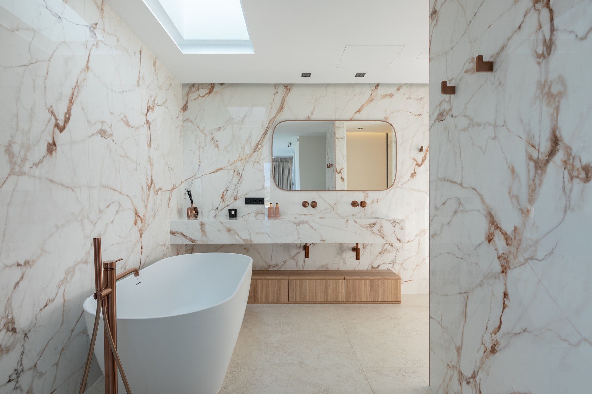 Resa Estates for sale Ibiza Vlla Aixa te koop sale lift sea views bathroom 2.jpg